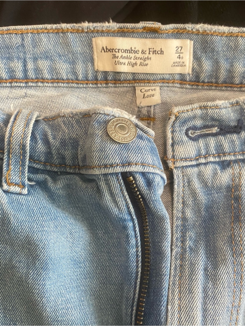 Abercrombie & Fitch Light Blue High-Rise Jeans - Picture 2 of 2